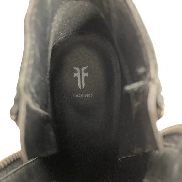 Frye Judith Black Double Side Zip Ankle Bootie. Sz: 8.5 - Picture 7 of 12